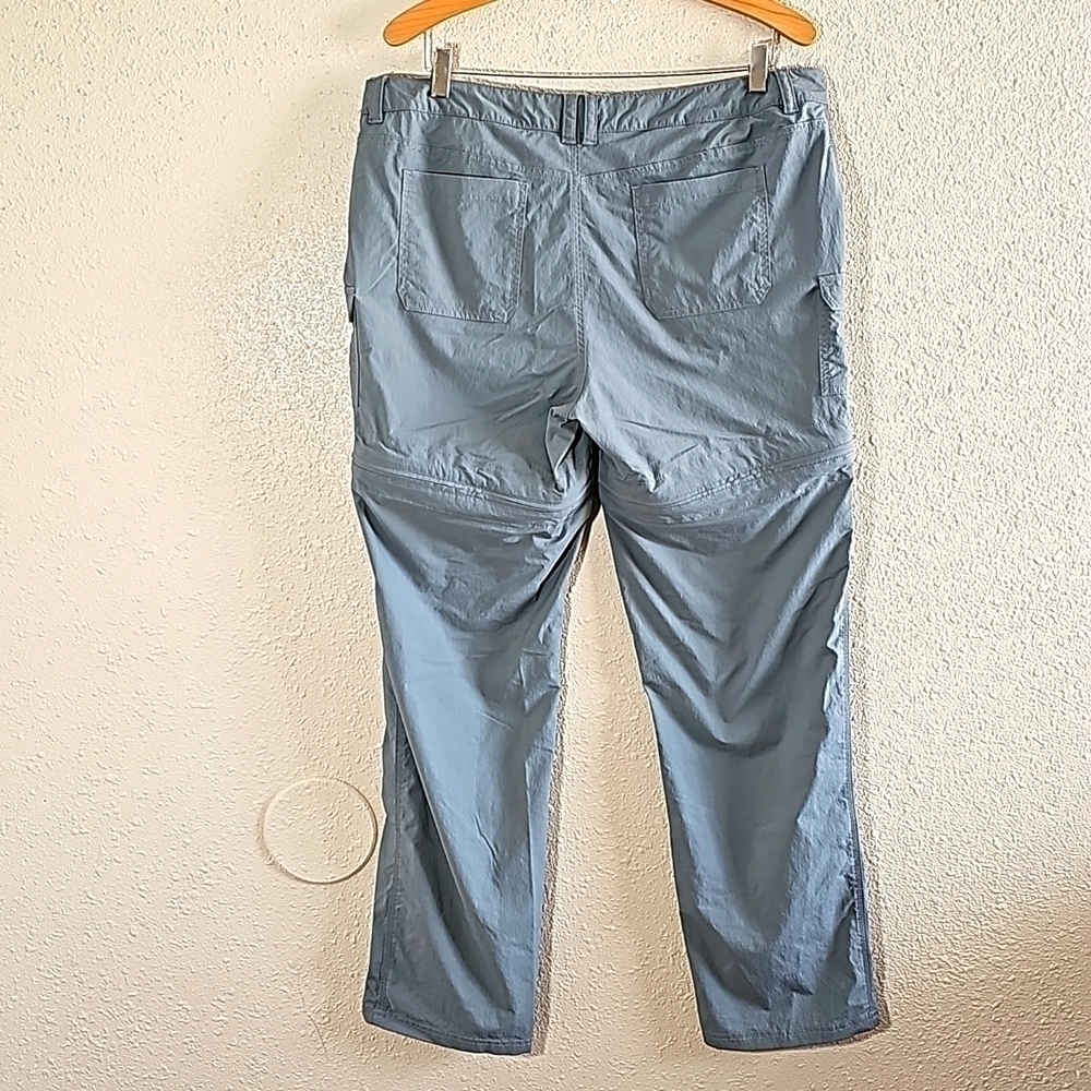The North Face Convertible Pants. - Picture 6 of 12